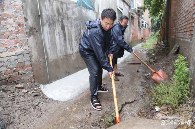 防汛常規(guī)物資|消防滅火裝備|消防救援裝備|水域救援救生|應急照明設(shè)備|防汛與應急包|水泵發(fā)電機類|救生救援儀器